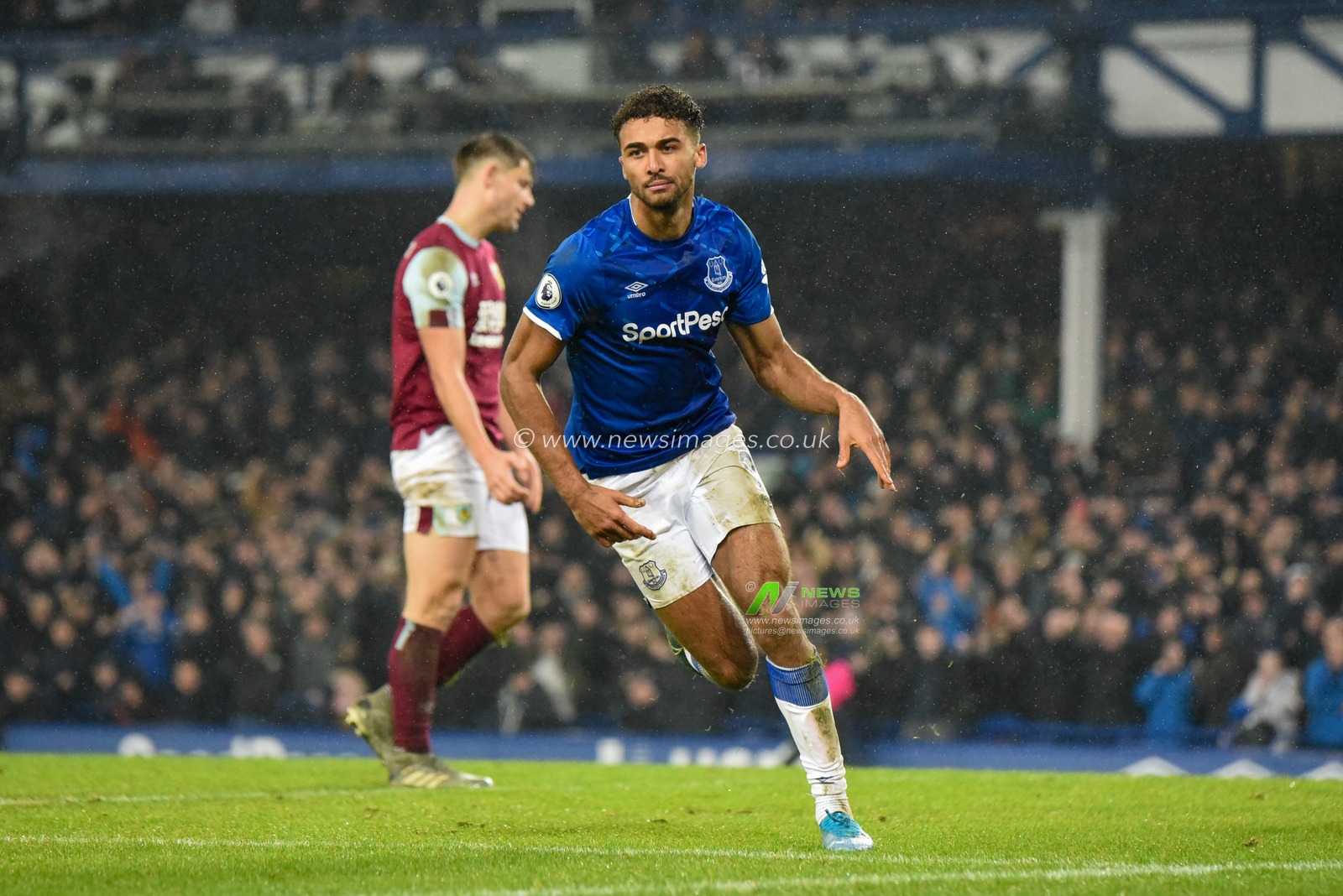 26th December 2019, Goodison Park, Liverpool, England; Premier League, Everton v Burnley : Dominic Calvert-Lewin (9) of Everton celebrates scoring a goal to make the score 1-0

Credit: Simon Whitehead/News Images