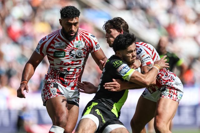 Betfred Magic Weekend 2025 Leigh Leopards v Catalans Dragons