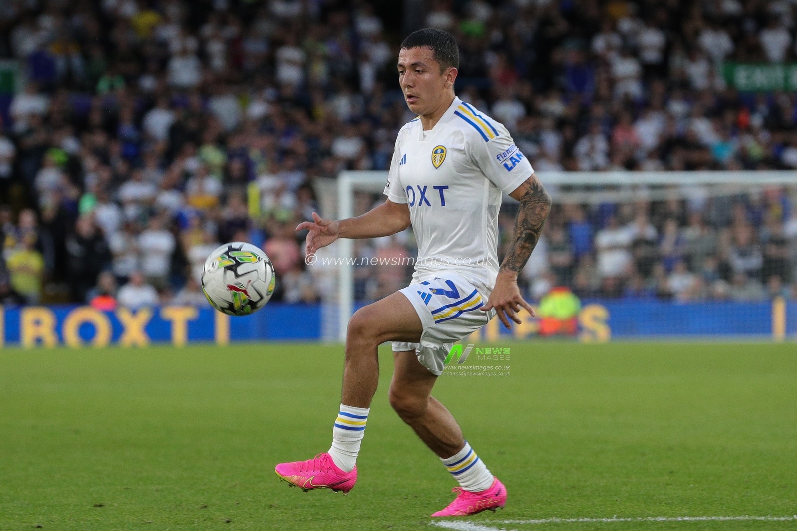 Ian Poveda #27 of Leeds United on the ball during the Carabao Cup match Leeds United vs Shrewsbury Town at Elland Road, Leeds, United Kingdom, 9th August 2023

(Photo by James Heaton/News Images)