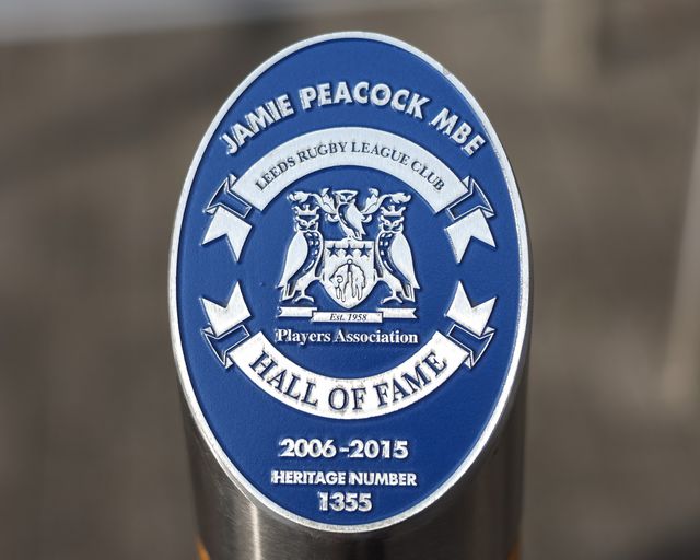Jamie Peacock MBE of fame heritage badge  during the Betfred Super League round 9 match Leeds Rhinos vs Hull KR at Headingley Stadium, Leeds, United Kingdom, 25th April 2025

(Photo by Mark Cosgrove/News Images)