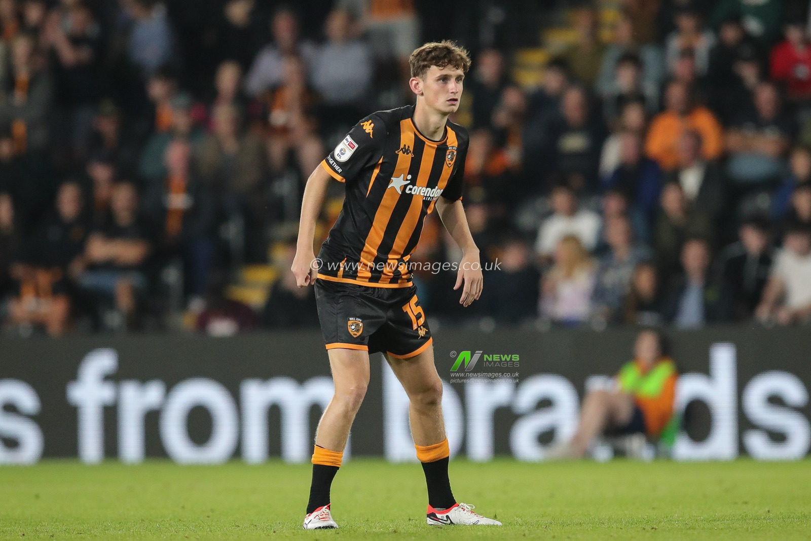 Tyler Morton #15 of Hull City during the Sky Bet Championship match Hull City vs Coventry City at MKM Stadium, Hull, United Kingdom, 15th September 2023

(Photo by James Heaton/News Images)