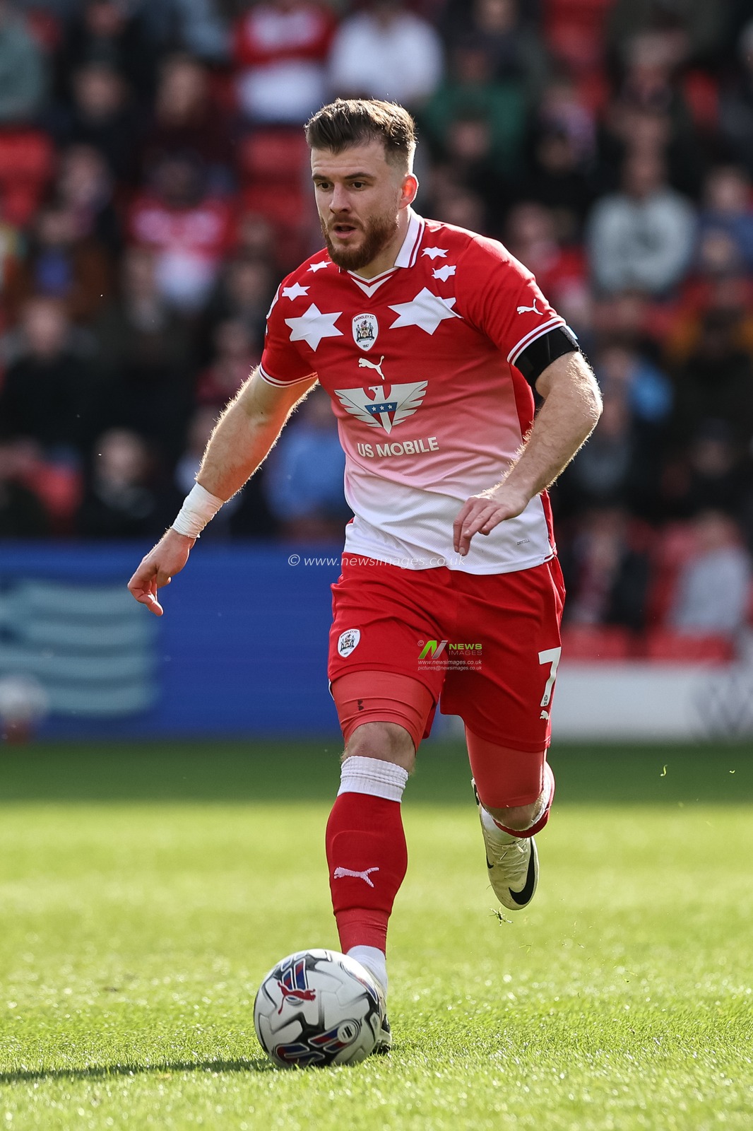 Nicky Cadden of Barnsley during the Sky Bet League 1 match Barnsley vs Cambridge United at Oakwell, Barnsley, United Kingdom, 29th March 2024

(Photo by Mark Cosgrove/News Images)