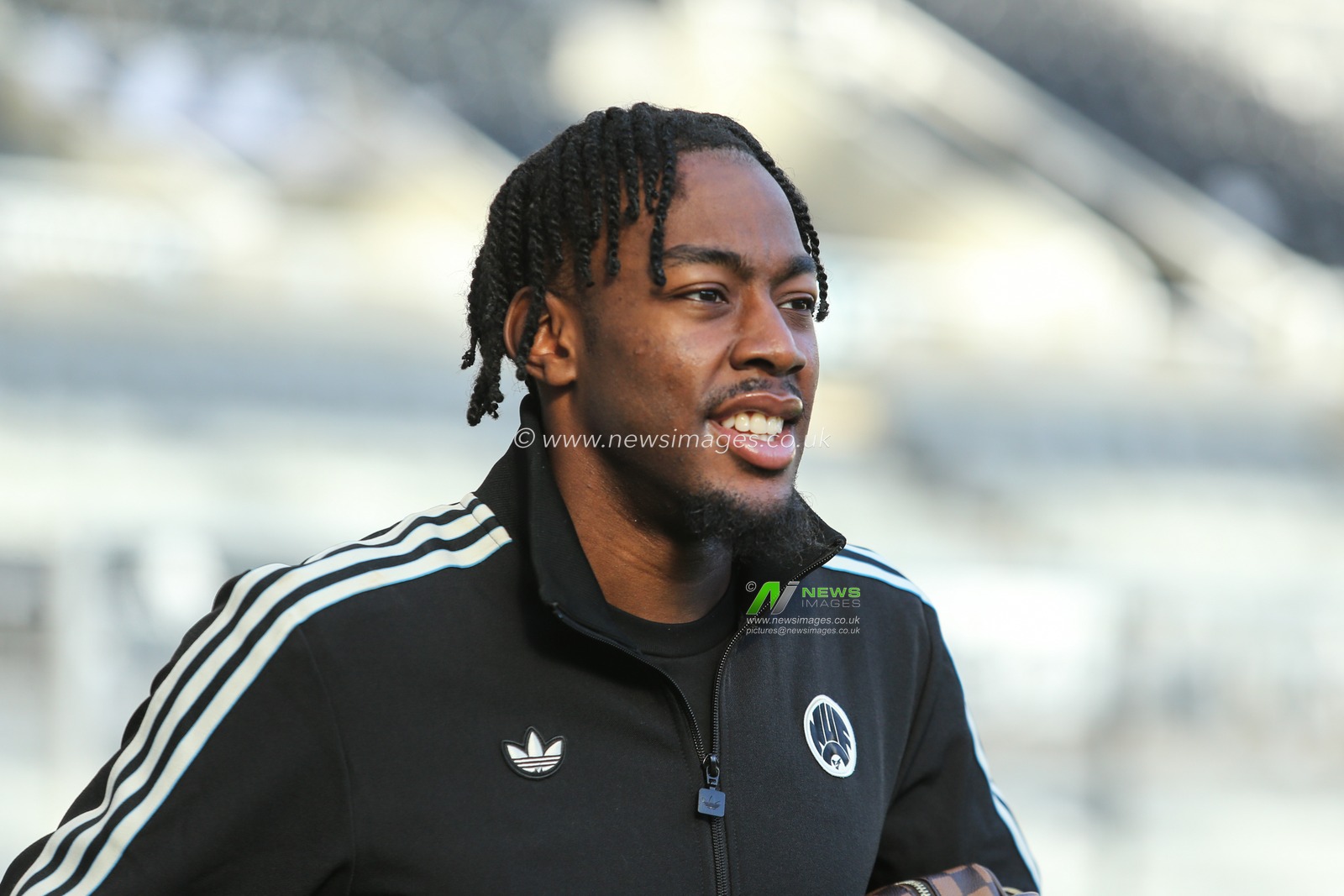 Anthony Elanga of Newcastle United arrives ahead of the Premier League match Newcastle United vs Fulham at St. James's Park, Newcastle, United Kingdom, 25th October 2025

(Photo by Richard Bierton/News Images)