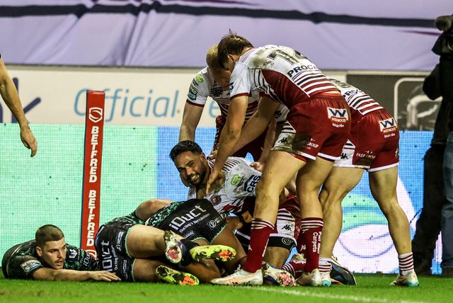 Bevan French of Wigan Warriors celebrates his try during the Betfred Super League match Wigan Warriors vs Leigh Leopards at The Brick Community Stadium, Wigan, United Kingdom on 26 February 2026

(Photo by Alfie Cosgrove/News Images)