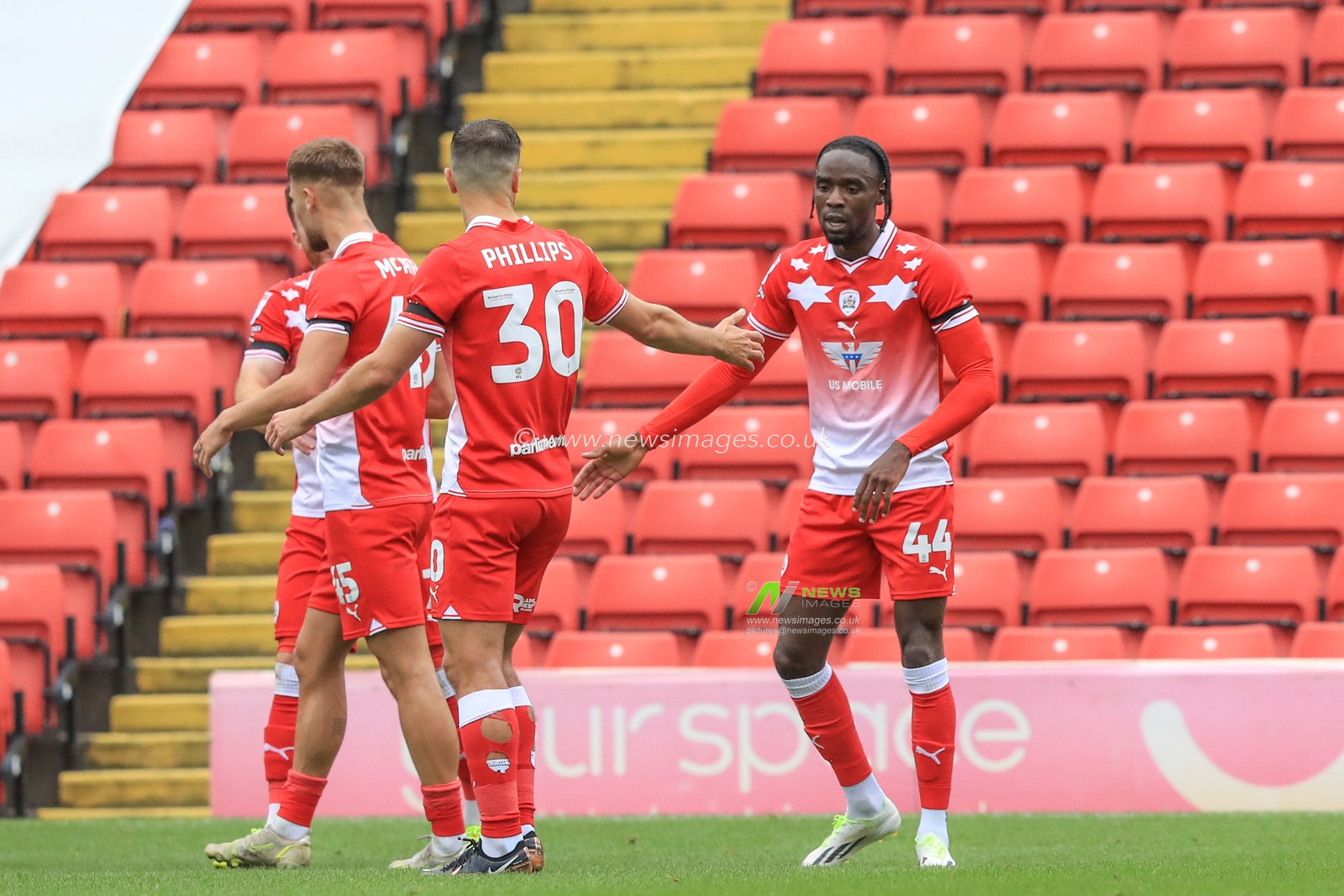 Devante Cole #44 of Barnsley celebrates his goal to make it 1-0 during the Sky Bet League 1 match Barnsley vs Burton Albion at Oakwell, Barnsley, United Kingdom, 16th September 2023

(Photo by Alfie Cosgrove/News Images)