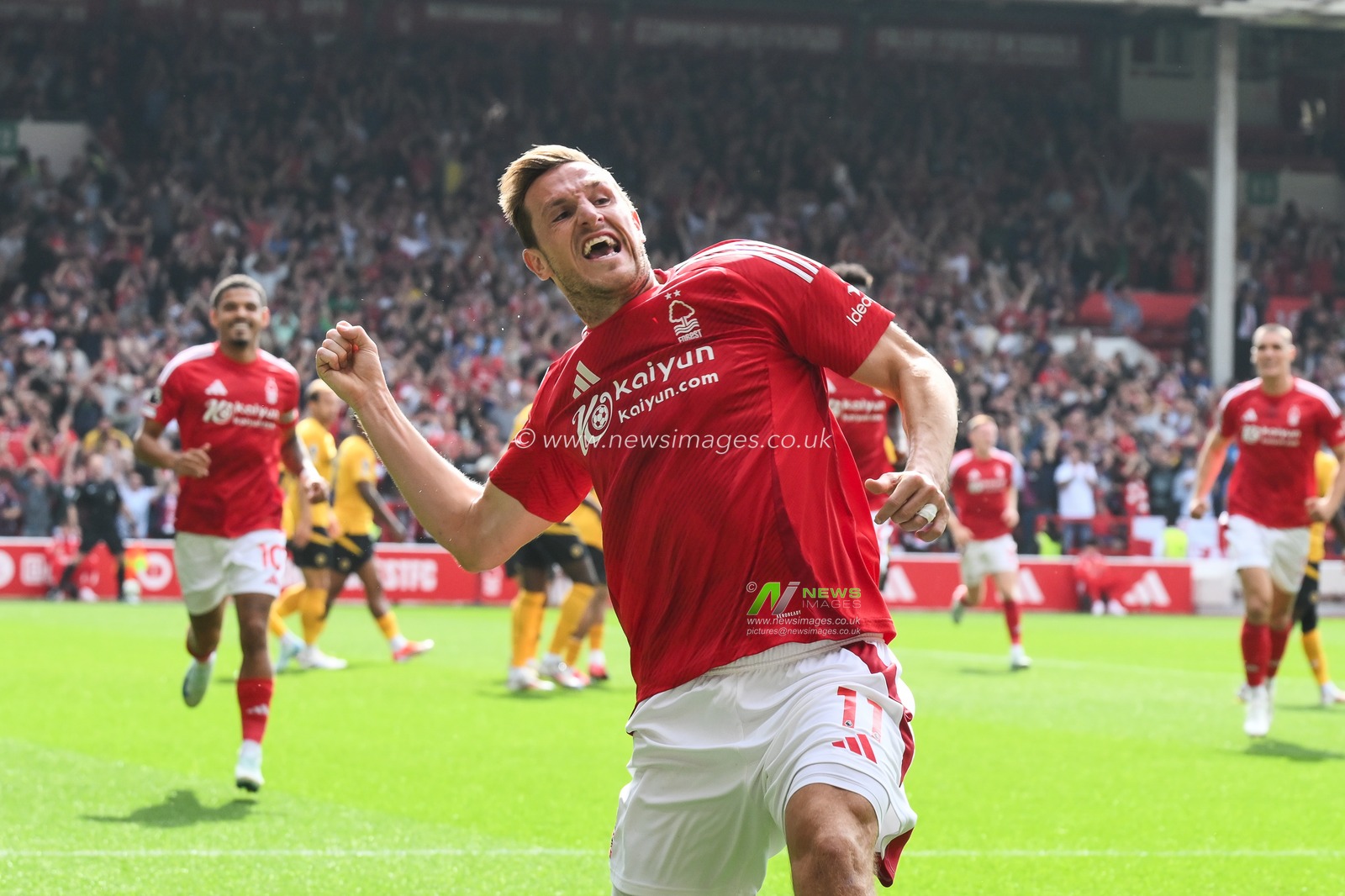 Chris Wood of Nottingham Forest celebrates his goal to make it 1-0 during the Premier League match Nottingham Forest vs Wolverhampton Wanderers at City Ground, Nottingham, United Kingdom, 31st August 2024

(Photo by Craig Thomas/News Images)