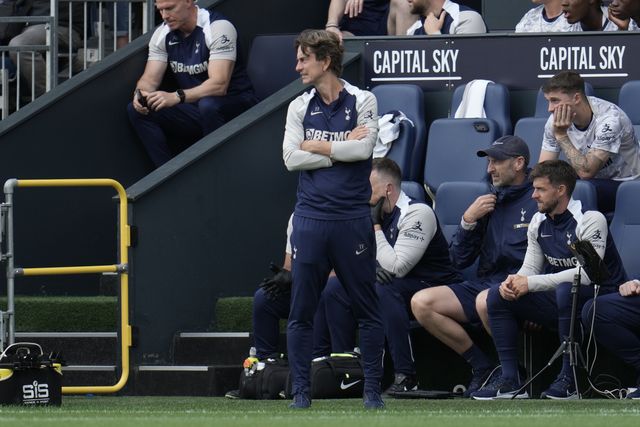 Thomas Frank manager of Tottenham Hotspur during the Pre-season friendly match Luton Town vs Tottenham Hotspur at Kenilworth Road, Luton, United Kingdom, 26th July 2025

(Photo by Harvey Murphy/News Images)