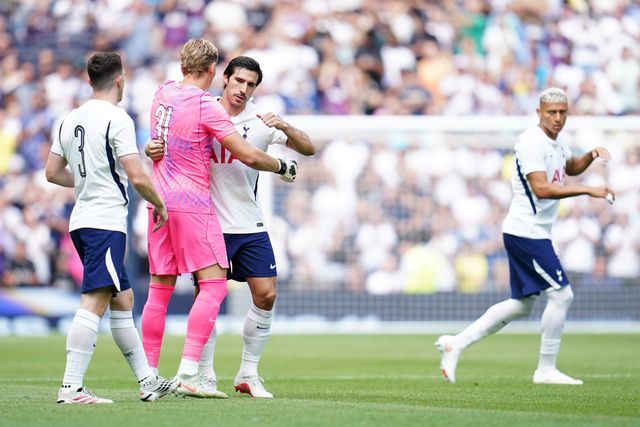 Tottenham Hotspur players during the pre-season friendly match Tottenham Hotspur vs Hoffenheim at Tottenham Hotspur Stadium, London, United Kingdom on 15 August 2026

(Photo by Harvey Murphy/News Images)