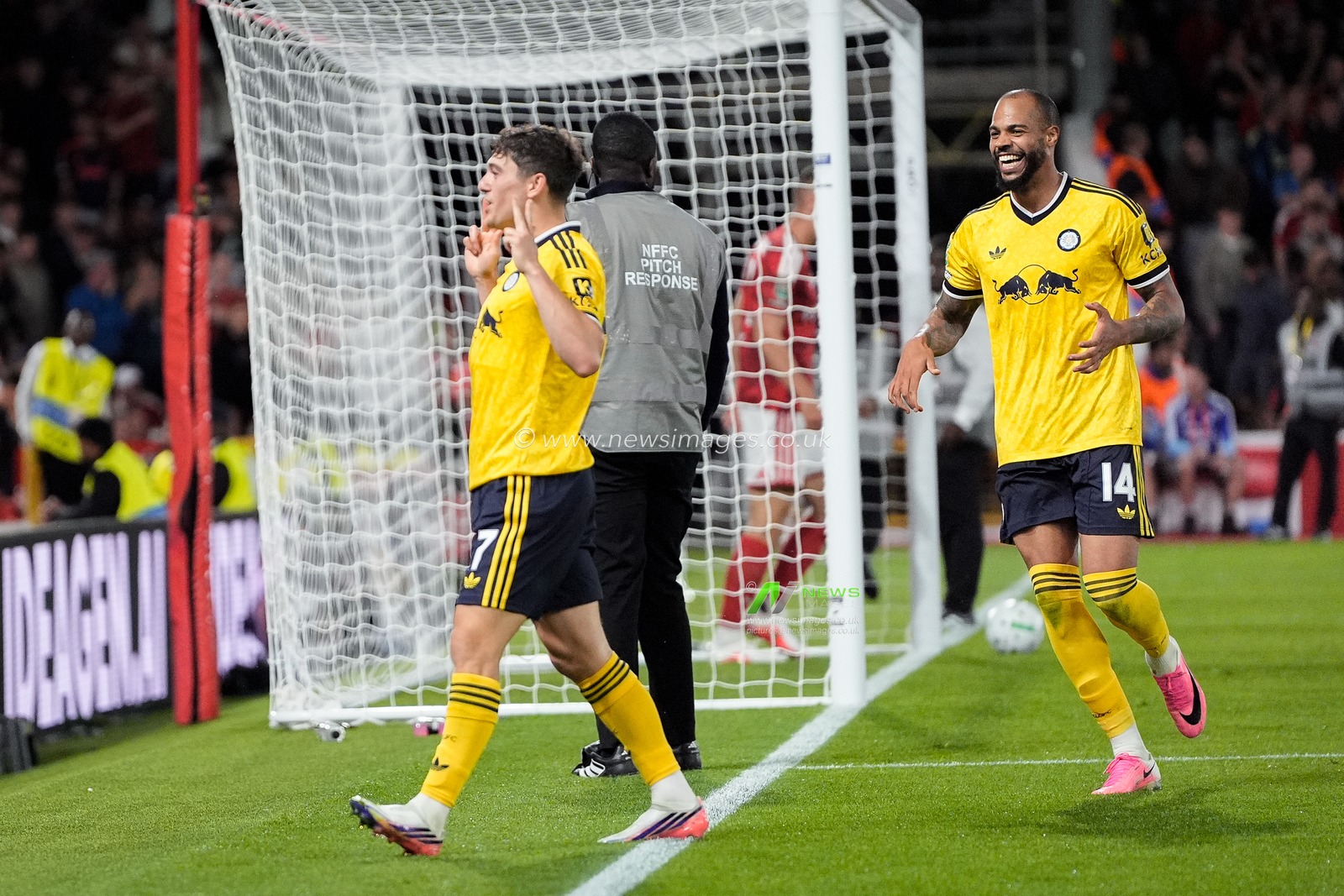 Daniel James of Leeds United celebrates his goal to make it  0-1 during the Carabao Cup round 2 match Nottingham Forest vs Leeds Rhinos at City Ground, Nottingham, United Kingdom on 25 August 2026

(Photo by Maynard Manyowa/News Images)