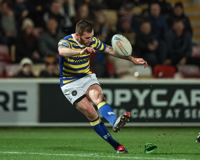 Marc Sneyd of Warrington Wolves converts for a goal during the Betfred Super League Round 4 match York Knights vs Warrington Wolves at LNER Community Stadium, York, United Kingdom on 06 March 2026

(Photo by Mark Cosgrove/News Images)
