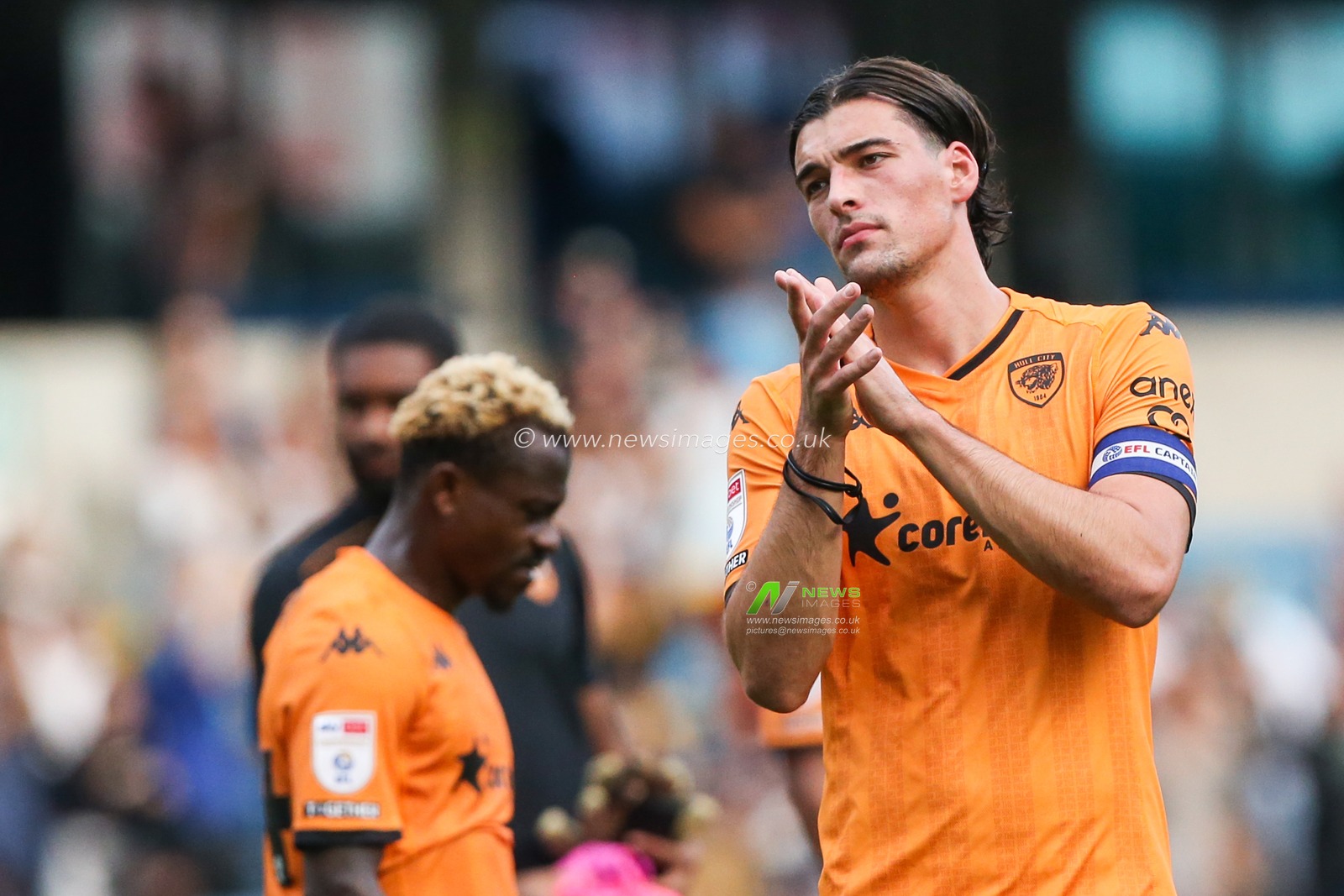 Jacob Greaves #4 of Hull City acknowledges the fans during the Sky Bet Championship match Millwall vs Hull City at The Den, London, United Kingdom, 7th October 2023

(Photo by Arron Gent/News Images)