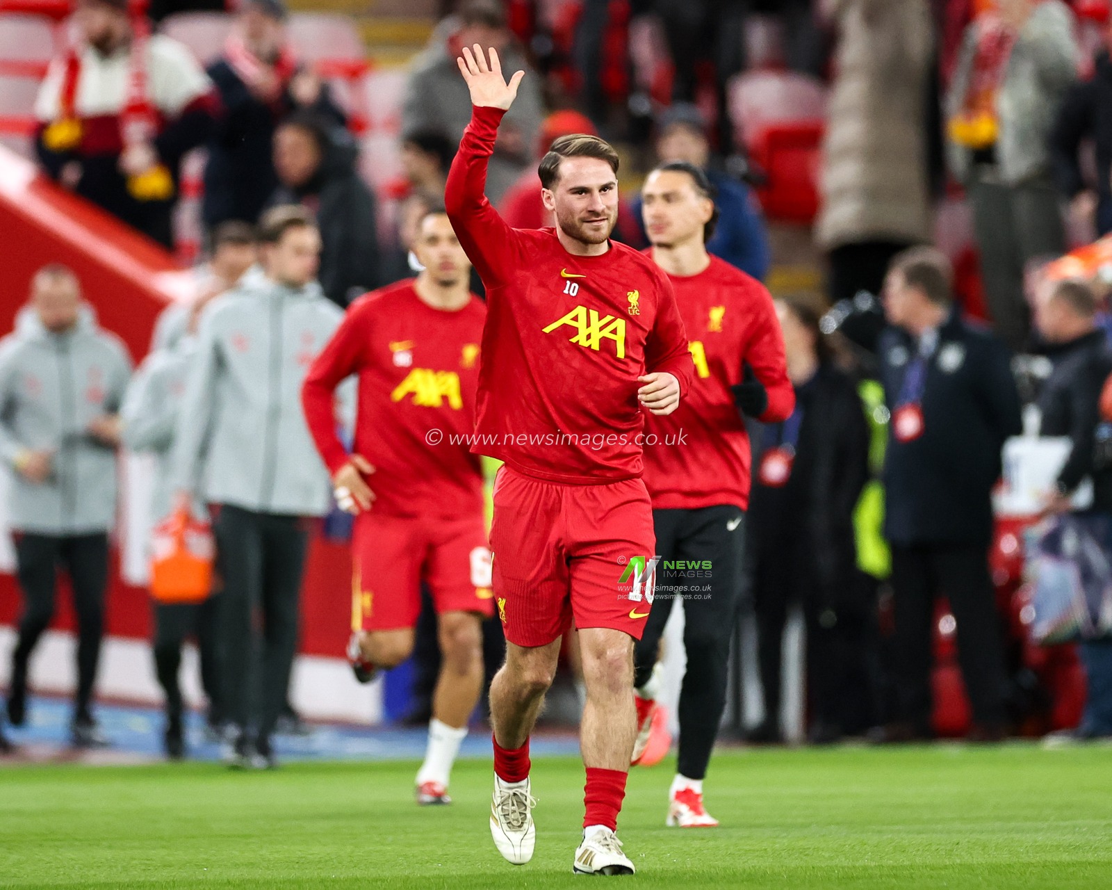 Alexis Mac Allister of Liverpool acknowledges the fans prior to the UEFA Champions League Last 16 match Liverpool vs Paris Saint-Germain at Anfield, Liverpool, United Kingdom, 11th March 2025

(Photo by Mark Cosgrove/News Images)