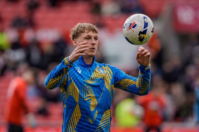 Cole McGhee of Sheffield Wednesday controls the ball  in the pregame warmup session  during the Sky Bet Championship match Stoke City vs Sheffield Wednesday at Bet365 Stadium, Stoke On Trent, United Kingdom on 03 April 2026

(Photo by Maynard Manyowa/News Images)