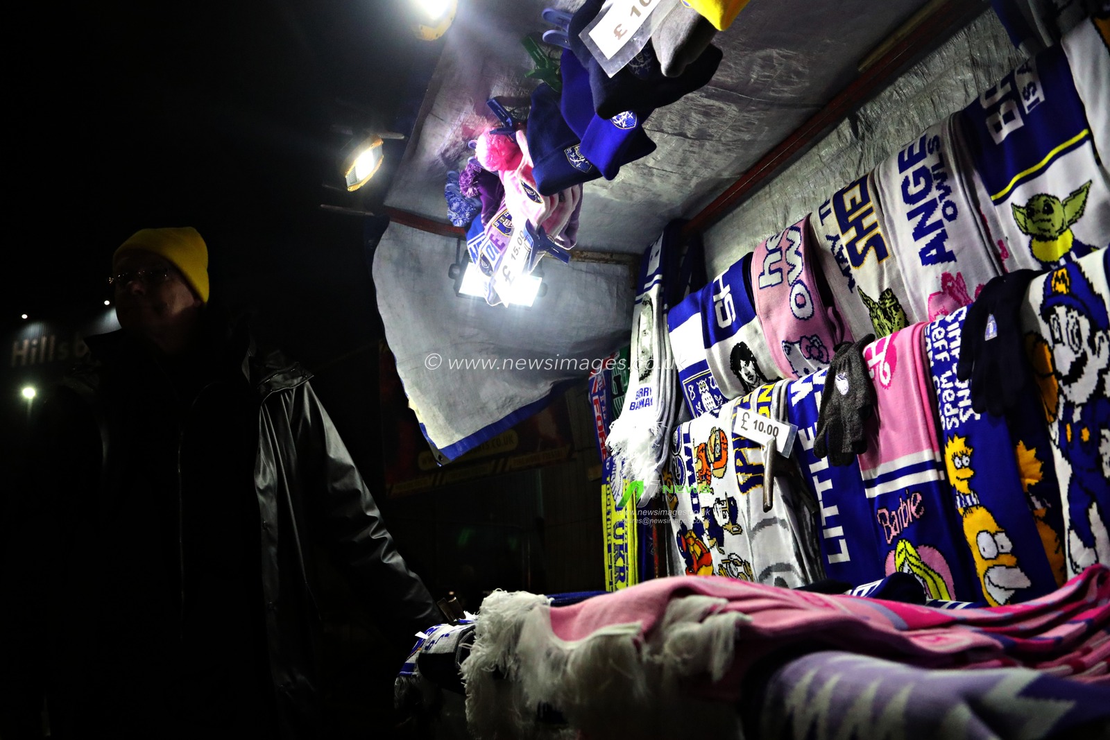 Sheffield Wednesday scarves outside Hllsborough before the Sky Bet Championship match Sheffield Wednesday vs Derby County at Hillsborough, Sheffield, United Kingdom, 15th December 2025(Photo by Sam Eaden/News Images)*** GER AUT SUI OUT ***