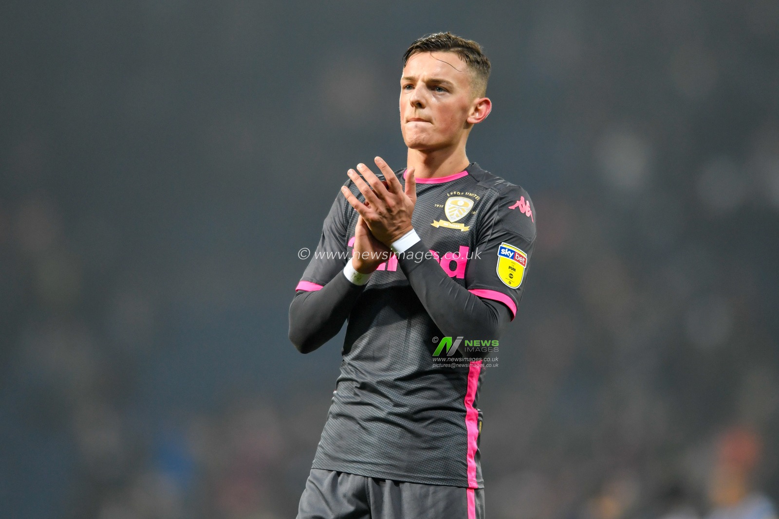1st January 2020, The Hawthorns, West Bromwich, England; Sky Bet Championship, West Bromwich Albion v Leeds United : Ben White (5) of Leeds United applauds the travelling supporters at the end of the game

Credit: Simon Whitehead/News Images