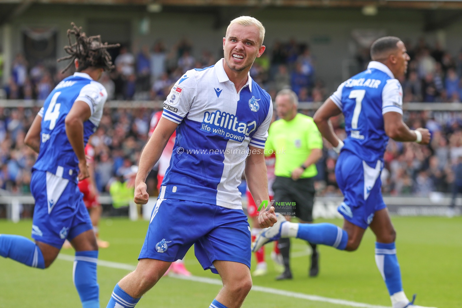 Luke Thomas of Bristol Rovers celebrates at the away fans after Scott Sinclair of Bristol Rovers scores to make it 1-1 during the Sky Bet League 1 match Bristol Rovers vs Barnsley at Memorial Stadium, Bristol, United Kingdom, 12th August 2023

(Photo by Alfie Cosgrove/News Images)