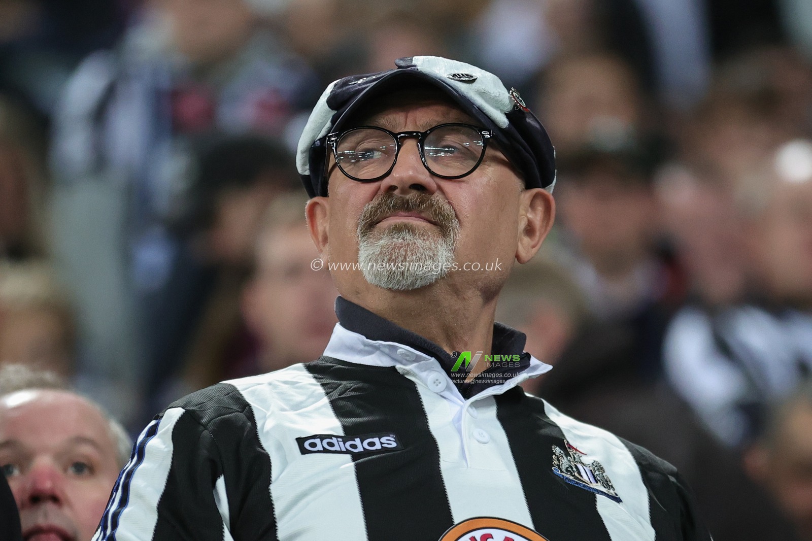 Newcastle United fan during the UEFA Champions League match Newcastle United vs Paris Saint-Germain at St. James's Park, Newcastle, United Kingdom, 4th October 2023

(Photo by Mark Cosgrove/News Images)