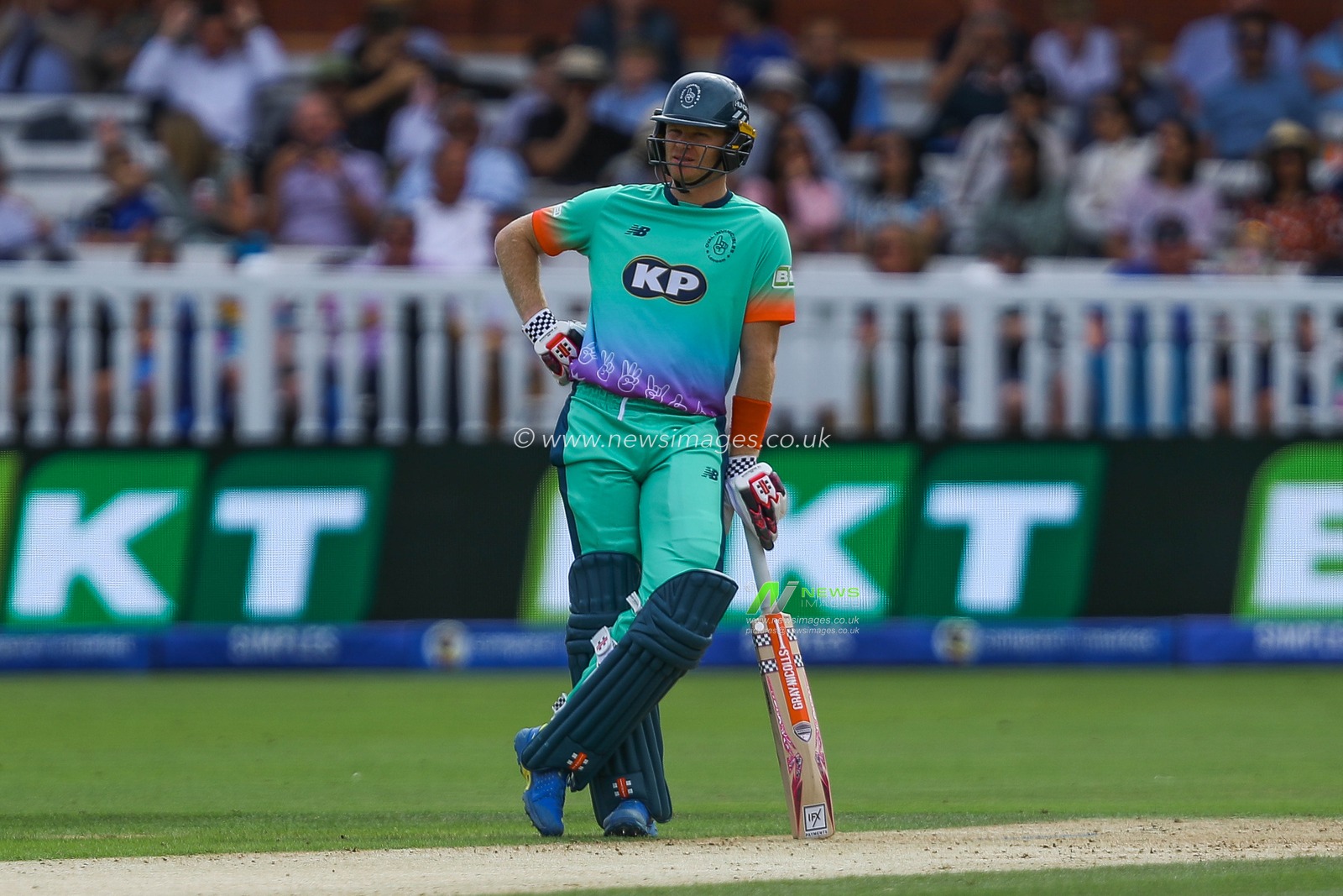 Sam Billings of Oval Invincibles retires injured during the The Hundred match London Spirit Men vs Oval Invincibles at Lords, London, United Kingdom, 4th August 2024

(Photo by Izzy Poles/News Images)