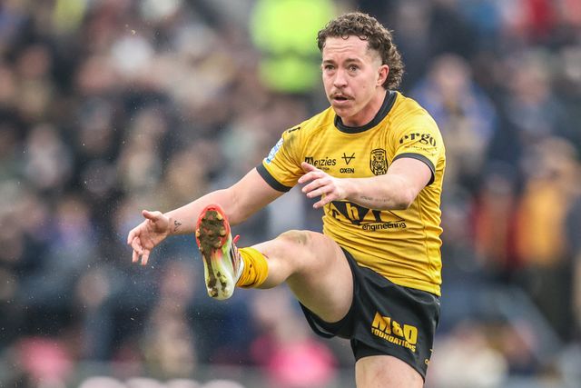 Jordan Lane of Castleford Tigers in action during the Betfred Super League round 4 match Leeds Rhinos vs Castleford Tigers at AMT Headingley Stadium, Leeds, United Kingdom on 08 March 2026

(Photo by Alfie Cosgrove/News Images)