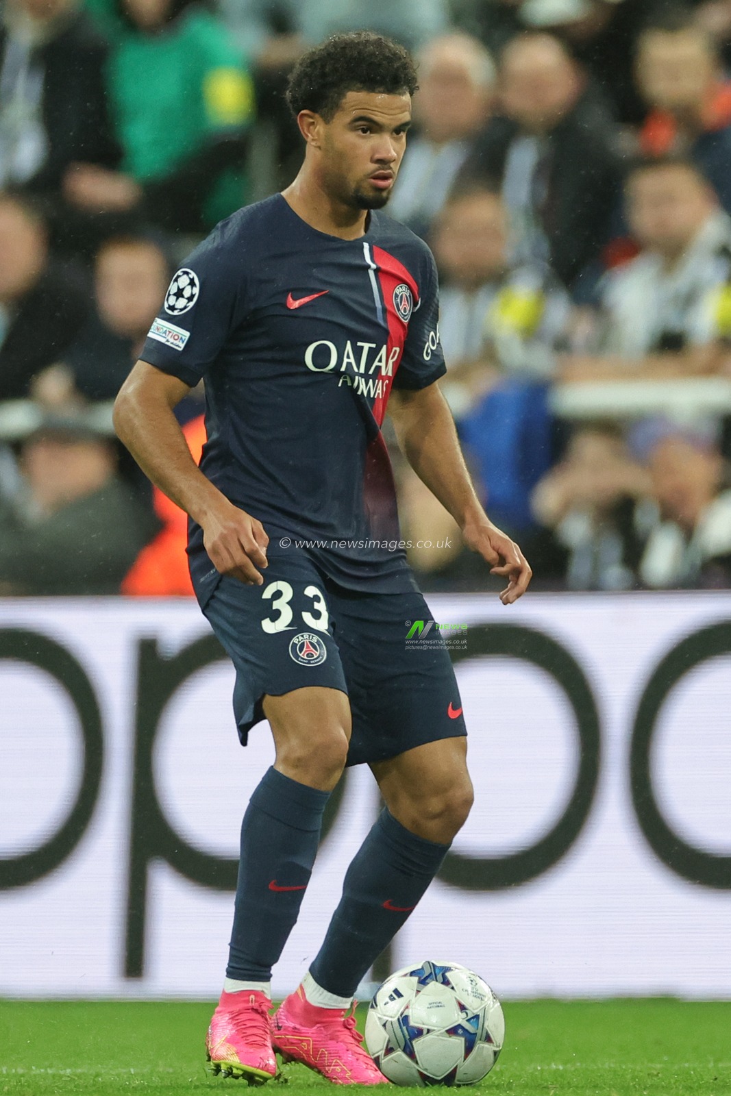 Warren Zaire-Emery #33 of Paris Saint-Germain in action during the UEFA Champions League match Newcastle United vs Paris Saint-Germain at St. James's Park, Newcastle, United Kingdom, 4th October 2023

(Photo by Mark Cosgrove/News Images)