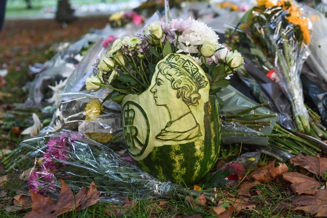 Mourners pay their respects at Green Park after the passing of Her Majesty The Queen