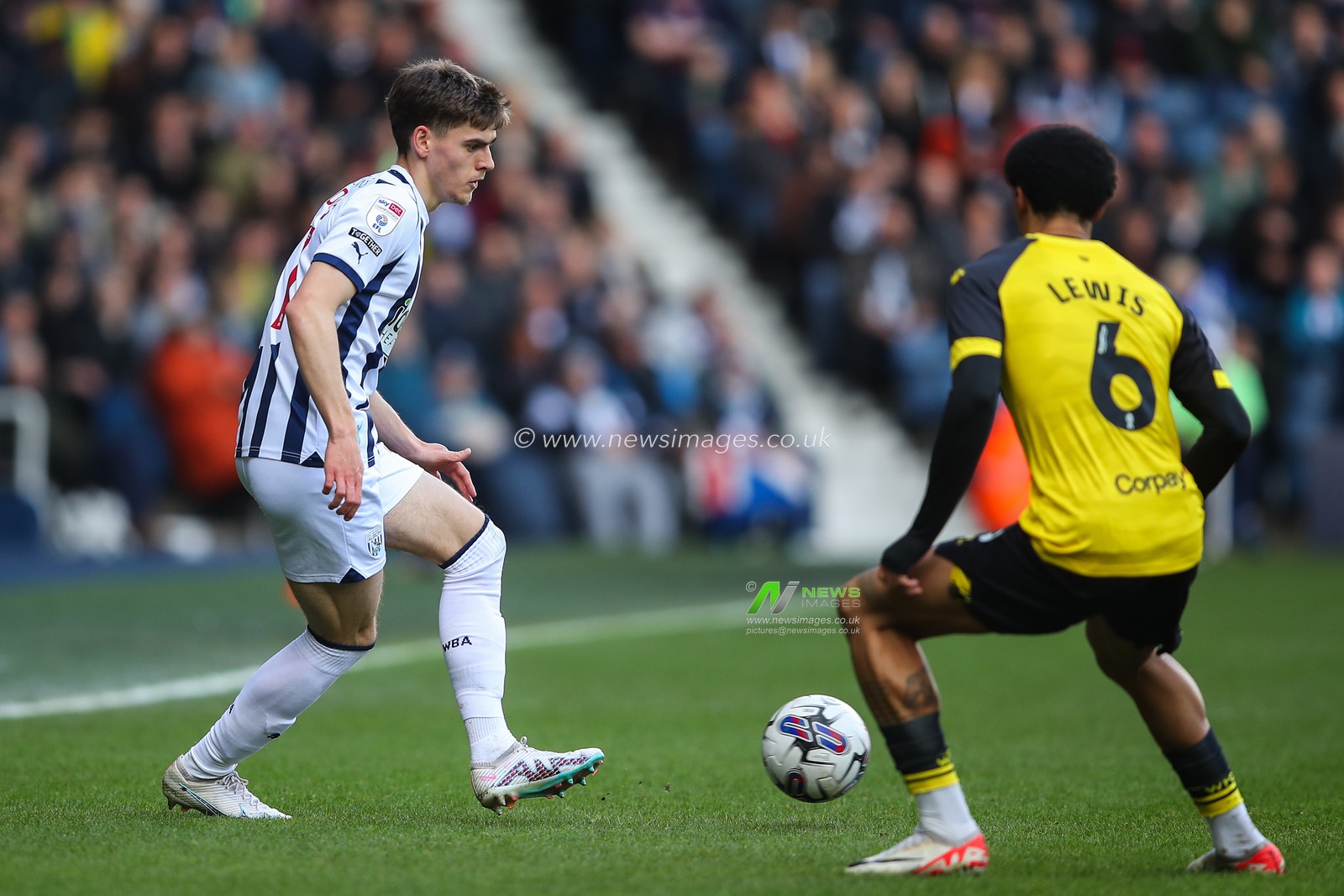 Tom Fellows of West Bromwich Albion passes the ball during the Sky Bet Championship match West Bromwich Albion vs Watford at The Hawthorns, West Bromwich, United Kingdom, 1st April 2024

(Photo by Gareth Evans/News Images)