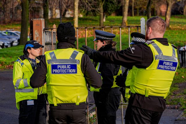 Police officers man a cordon on Cambridge Street, Derby, during a Major Explosives Incident in Derby that began on Thursday December 4 when police executed a warrant at an address on Vulcan Street, Derby, that saw two men arrested on suspicion of explosives offences and 200 homes evacuated (Maynard Manyowa / News Images)