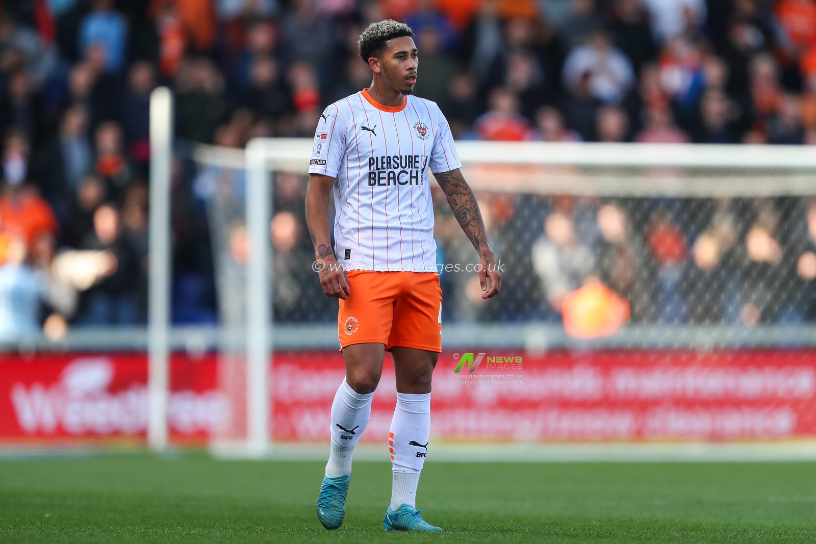 Jordan Lawrence-Gabriel of Blackpool during the Sky Bet League 1 match Mansfield Town vs Blackpool at One Call Stadium, Mansfield, United Kingdom, 5th October 2024

(Photo by Gareth Evans/News Images)