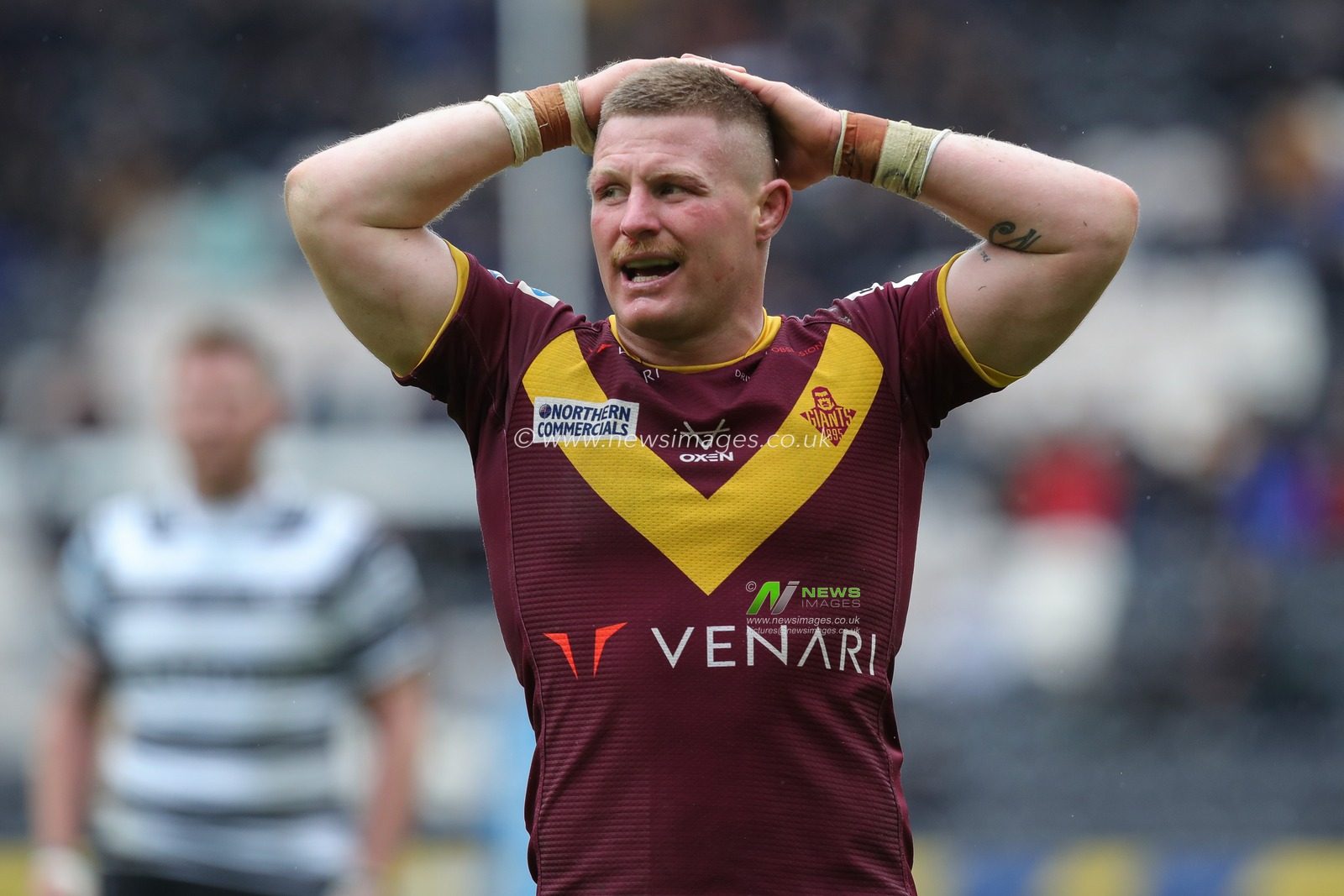 A dejected Luke Yates #13 of Huddersfield Giants during the Betfred Super League Round 10 match Hull FC vs Huddersfield Giants at MKM Stadium, Hull, United Kingdom, 23rd April 2023

(Photo by James Heaton/News Images)