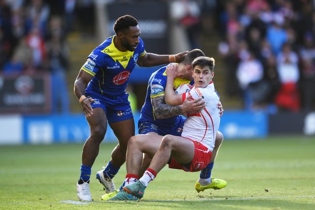 Mark Percival of St. Helens is challenged by Matt Dufty of Warrington Wolves during the Betfred Super League play-off Eliminator 2 Warrington Wolves v St Helens at Halliwell Jones Stadium, Warrington, United Kingdom, 28th September 2024

(Photo by Ben Roberts/News Images)