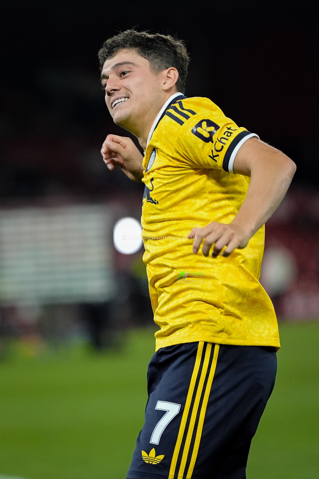 Daniel James of Leeds United applauds the fans after the final whistle  during the Carabao Cup round 2 match Nottingham Forest vs Leeds Rhinos at City Ground, Nottingham, United Kingdom on 25 August 2026

(Photo by Maynard Manyowa/News Images)