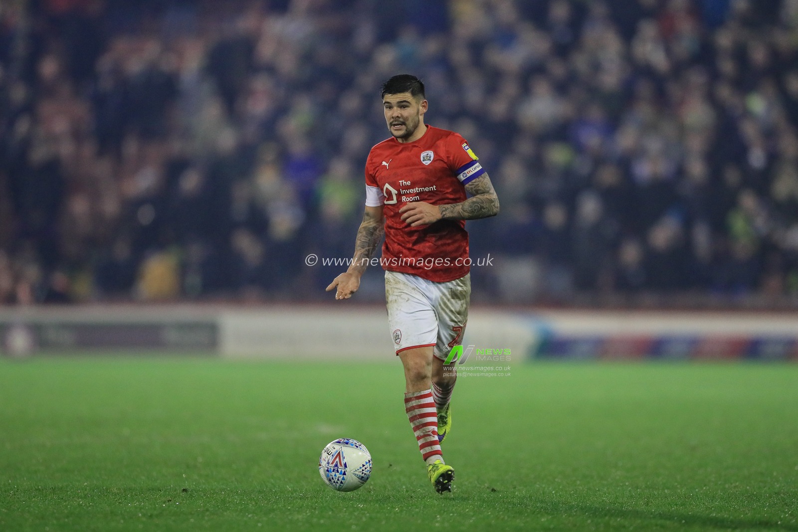 26th December 2019, Oakwell, Barnsley, England; Sky Bet Championship, Barnsley v West Bromwich Albion : Alex Mowatt (27) of Barnsley in action during the game 

Credit: Mark Cosgrove/News Images