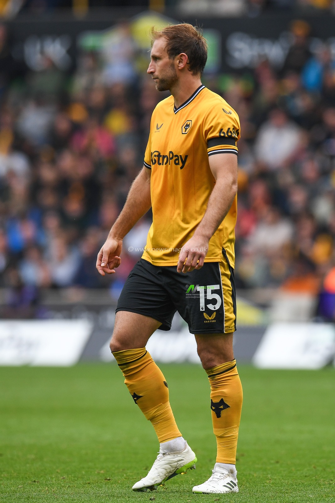 Craig Dawson #15 of Wolverhampton Wanderers during the Premier League match Wolverhampton Wanderers vs Liverpool at Molineux, Wolverhampton, United Kingdom, 16th September 2023

(Photo by Mike Jones/News Images)