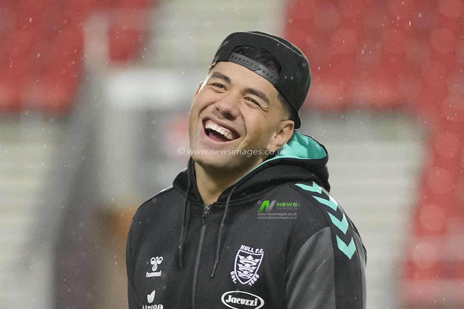 Andre Savelio #11 of Hull FC inspects the pitch before the Betfred Super League Round 5 match St Helens vs Hull FC at Totally Wicked Stadium, St Helens, United Kingdom, 17th March 2023

(Photo by Steve Flynn/News Images)
