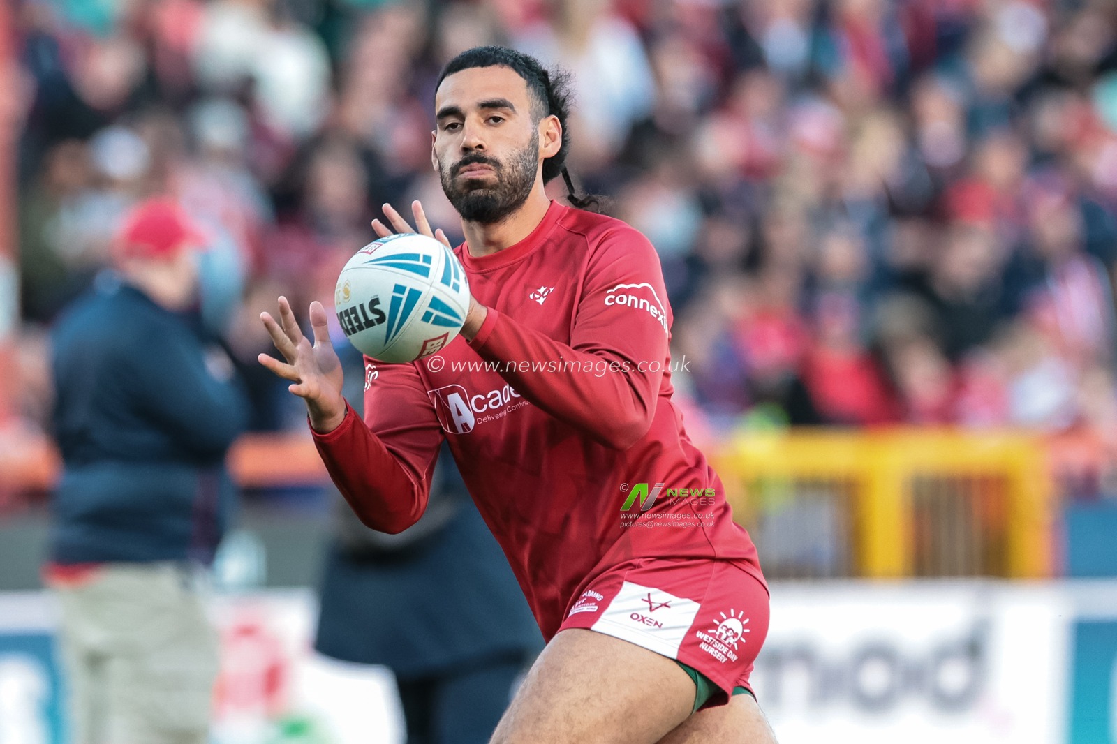 Tyrone May of Hull KR in the pre-game warm up during the Betfred Super League round 10 match Hull KR vs Castleford Tigers at Sewell Group Craven Park, Hull, United Kingdom on 30 April 2026

(Photo by Mark Cosgrove/News Images)