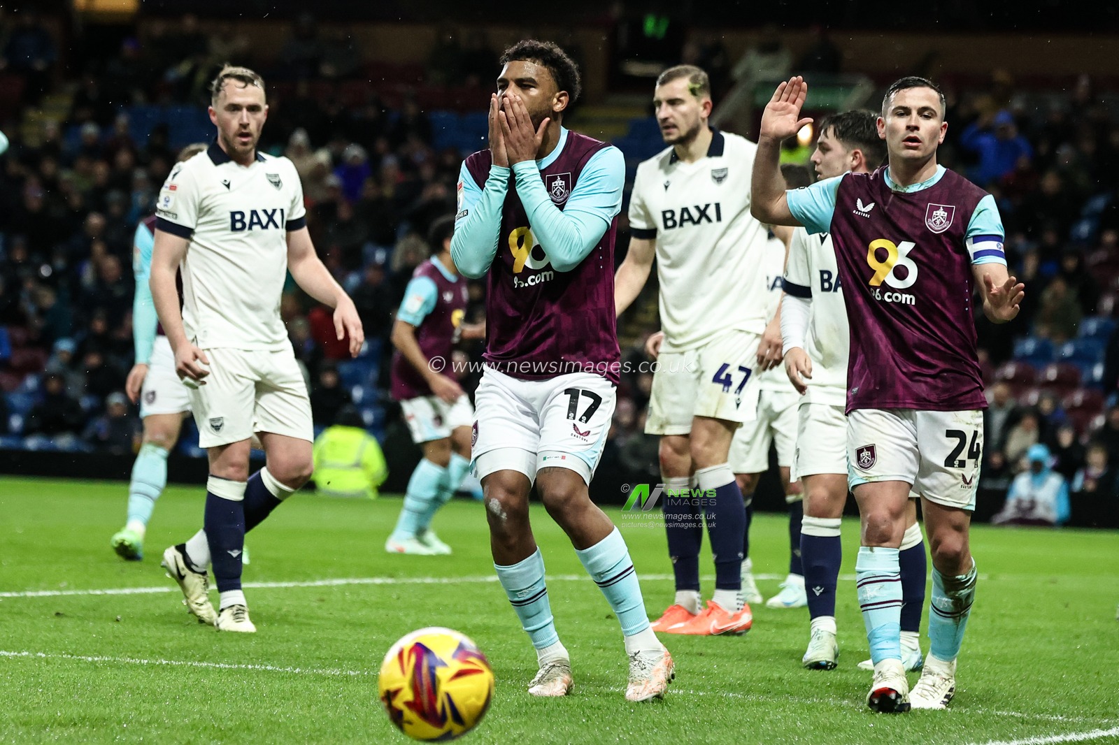 Lyle Foster of Burnley reacts after missed a chance during the Sky Bet Championship match Burnley vs Oxford United at Turf Moor, Burnley, United Kingdom, 4th February 2025

(Photo by Alfie Cosgrove/News Images)