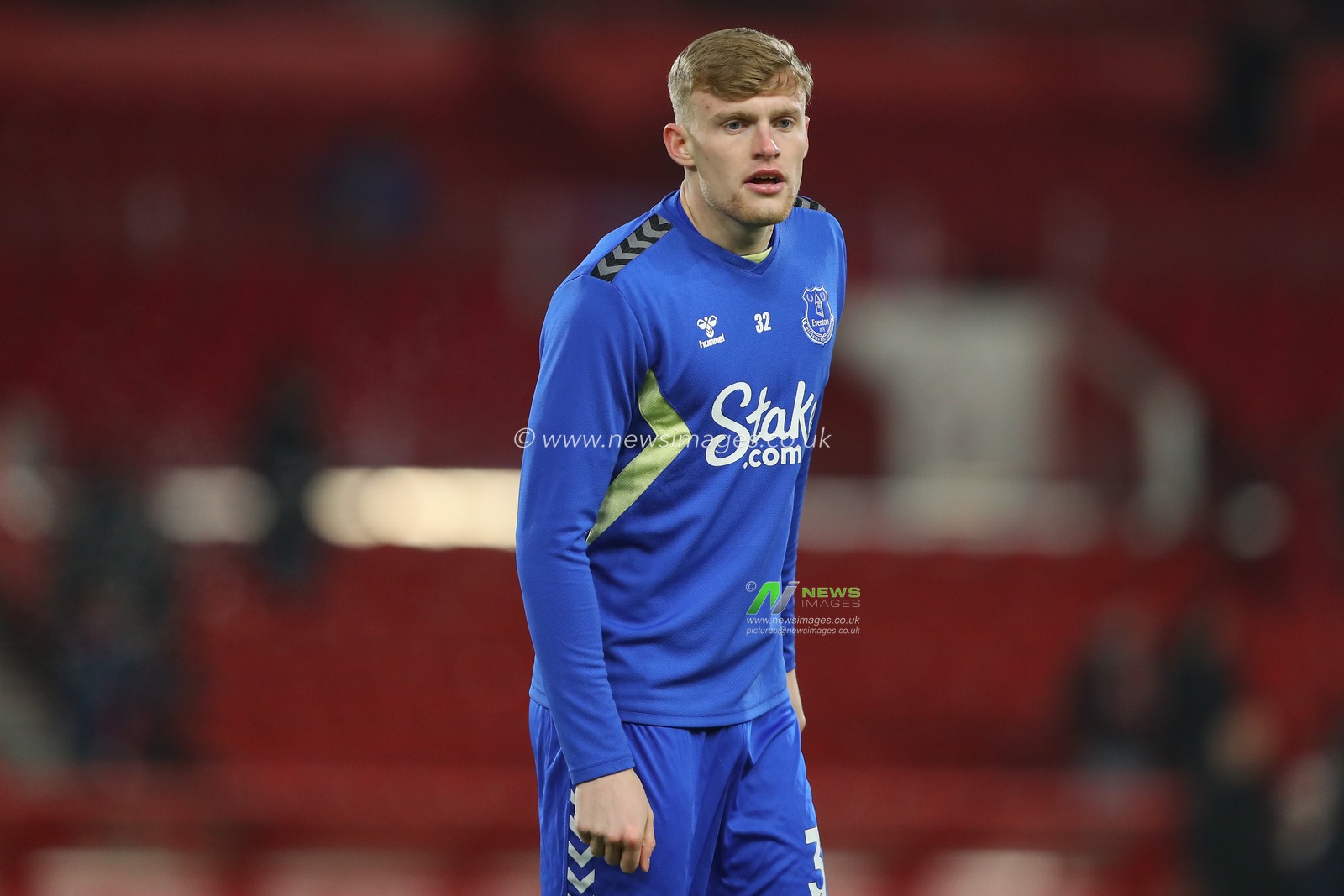 Jarrad Branthwaite #32 of Everton during the pre-game warm up ahead of the Premier League match Nottingham Forest vs Everton at City Ground, Nottingham, United Kingdom, 2nd December 2023

(Photo by Gareth Evans/News Images)