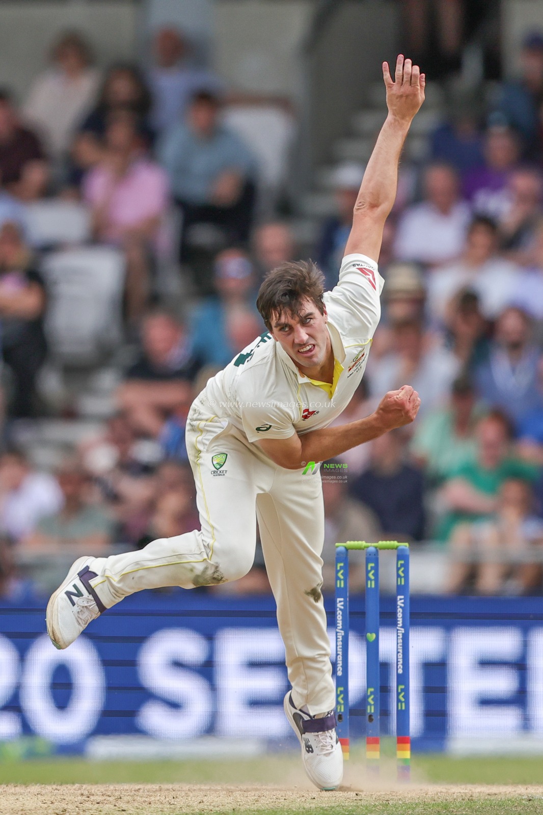 Pat Cummings of Australia delivers the ball during the LV= Insurance Ashes Third Test Series Day 4 England vs Australia at Headingley Stadium, Leeds, United Kingdom, 9th July 2023

(Photo by Mark Cosgrove/News Images)