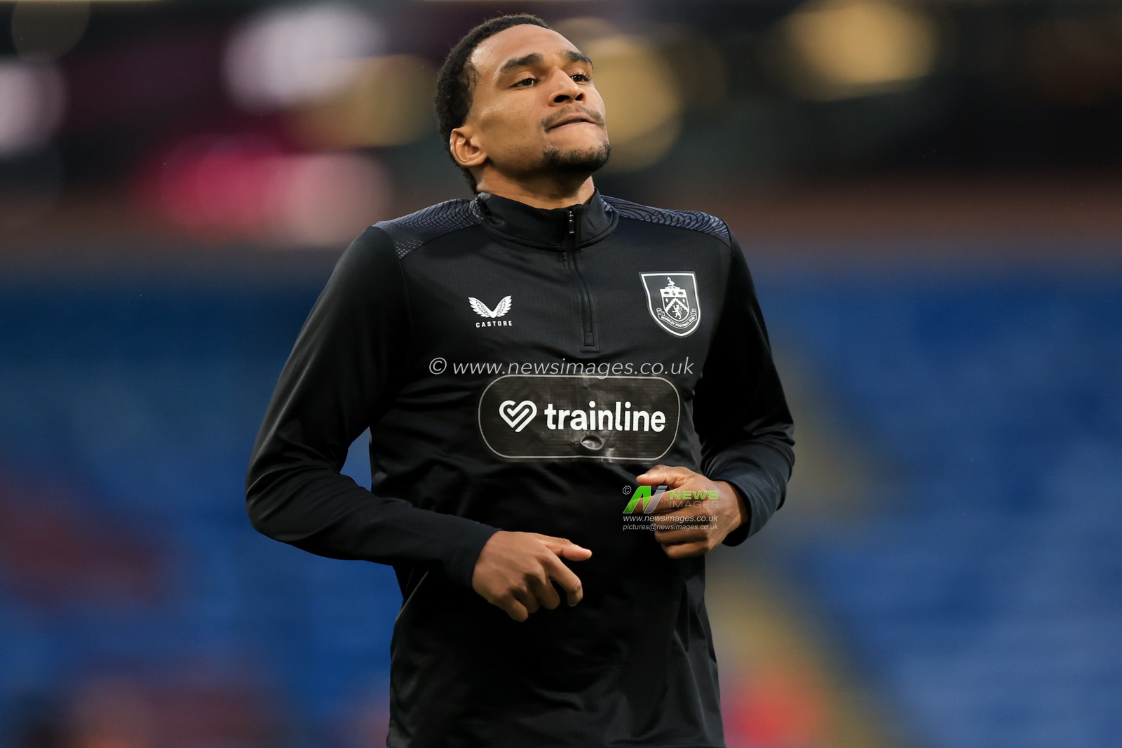 Andreas Hountondji of Burnley warms up ahead of the Sky Bet Championship match Burnley vs Middlesbrough at Turf Moor, Burnley, United Kingdom on 02 September 2026

(Photo by Jorge Horsted/News Images)