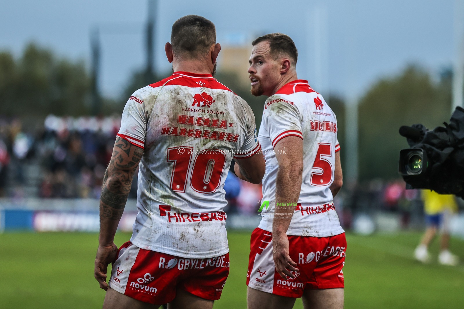 Joe Burgess of Hull KR celebrates his try making it 12-0 during the Betfred Super League Semi Final 2 match Hull KR vs St Helens at Sewell Group Craven Park, Kingston upon Hull, United Kingdom, 3rd October 2025

(Photo by Alfie Cosgrove/News Images)