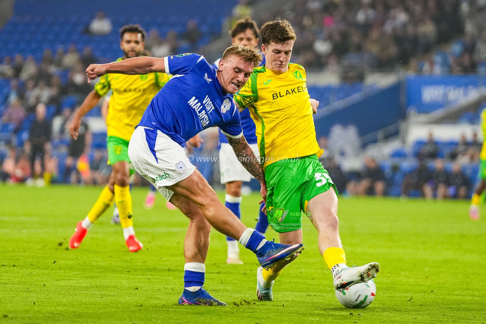 Isaak Davies of Cardiff City has a shot on goal during the Carabao Cup round 2 match Cardiff City vs Norwich City at Cardiff City Stadium, Cardiff, United Kingdom on 25 August 2026

(Photo by Andrew Lewis/News Images)