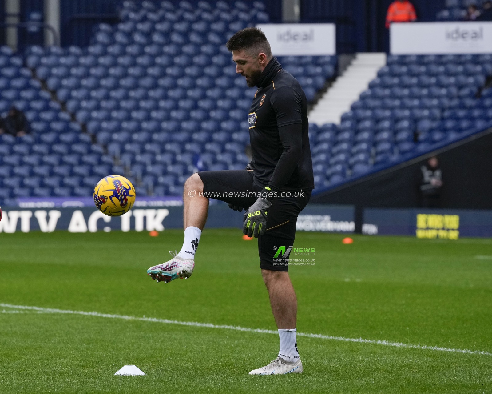 Matt Ingram #1 of Hull City  warms up before the Sky Bet Championship match West Bromwich Albion vs Hull City at The Hawthorns, West Bromwich, United Kingdom, 4th November 2023

(Photo by Steve Flynn/News Images)