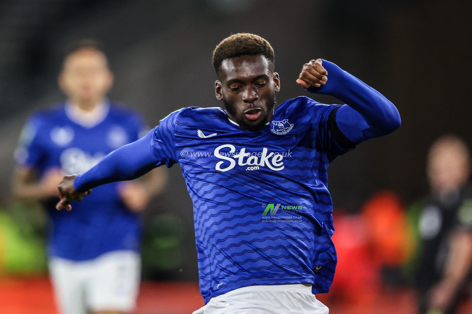 Tim Iroegbunam of Everton during the Carabao Cup round 3 match Wolverhampton Wanderers vs Everton at Molineux, Wolverhampton, United Kingdom, 23rd September 2025

(Photo by Alfie Cosgrove/News Images)