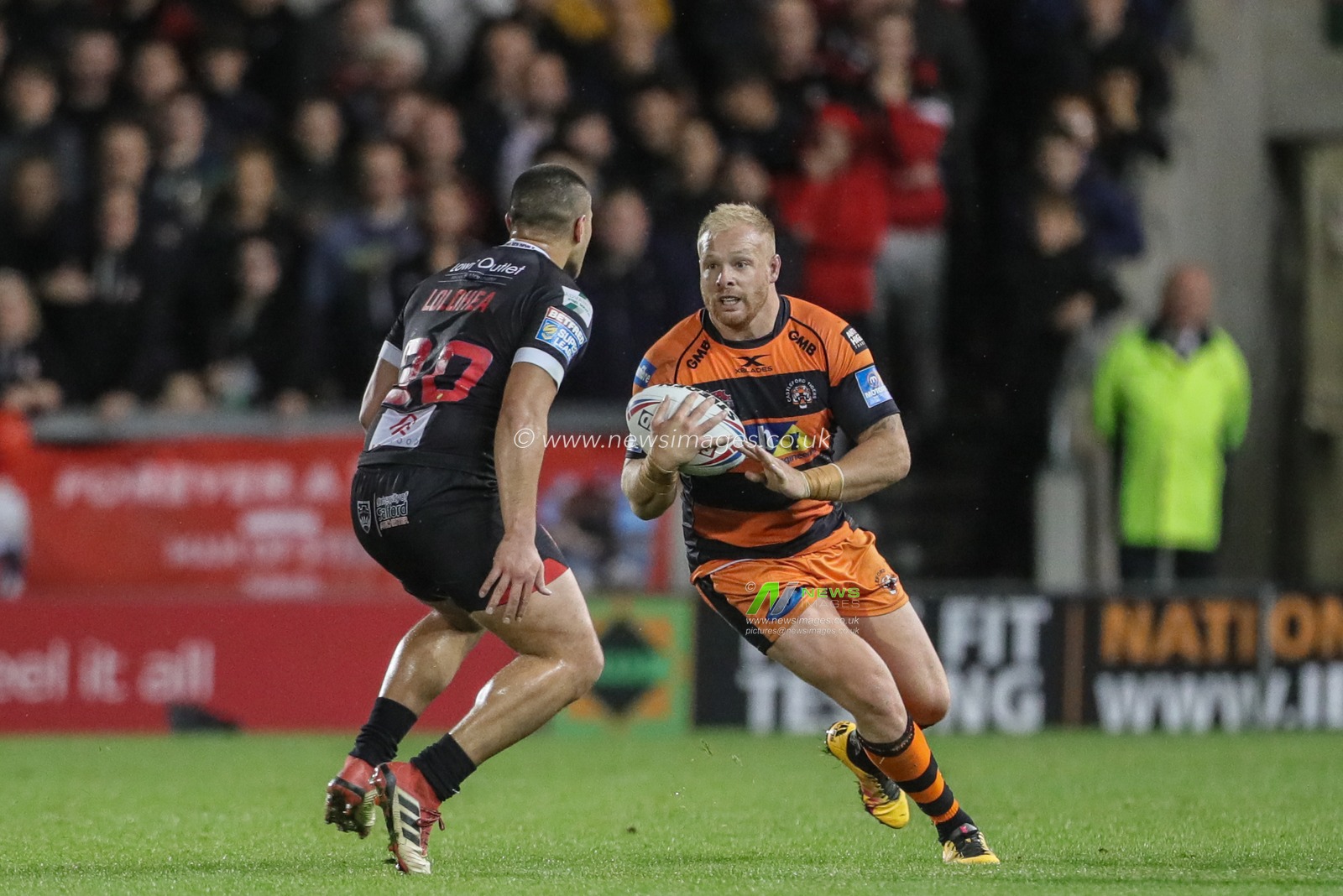 26th September 2019 ,  AJ Bell Stadium, Salford, England;  Betfred Super League Rugby, Round Eliminator 2, Salford Red Devils vs Castleford Tigers ; Oliver Holmes (11) of Castleford Tigers in action during the game 

Credit: Mark Cosgrove/News Images