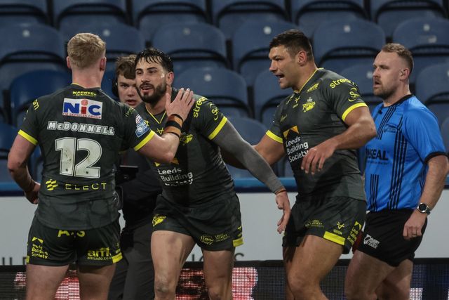 Jack Bird of Leeds Rhinos goes over for a try during the Betfred Super League round 8 match Huddersfield Giants vs Leeds Rhinos at Accu Stadium, Huddersfield, United Kingdom on 17 April 2026

(Photo by Mark Cosgrove/News Images)