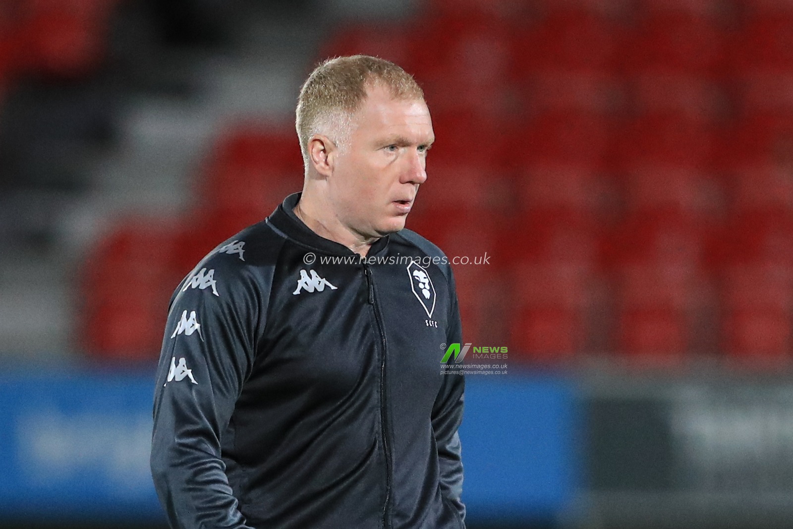 Paul Scholes manager of Salford City before kick-off