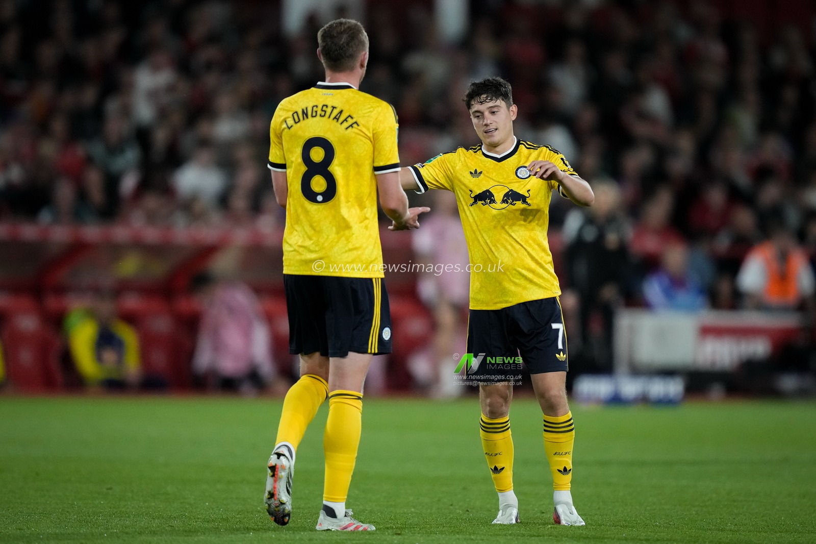 Daniel James of Leeds United celebrates his goal to make it  0-1 during the Carabao Cup round 2 match Nottingham Forest vs Leeds Rhinos at City Ground, Nottingham, United Kingdom on 25 August 2026

(Photo by Maynard Manyowa/News Images)