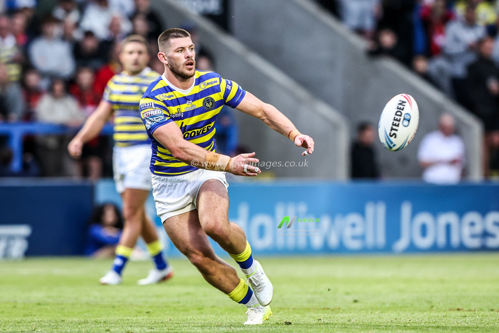 Marc Sneyd of Warrington Wolves passes the ball during the Betfred Super League round 13 match Warrington Wolves vs Hull FC at The Halliwell Jones Stadium, Warrington, United Kingdom on 05 June 2026

(Photo by Alfie Cosgrove/News Images)