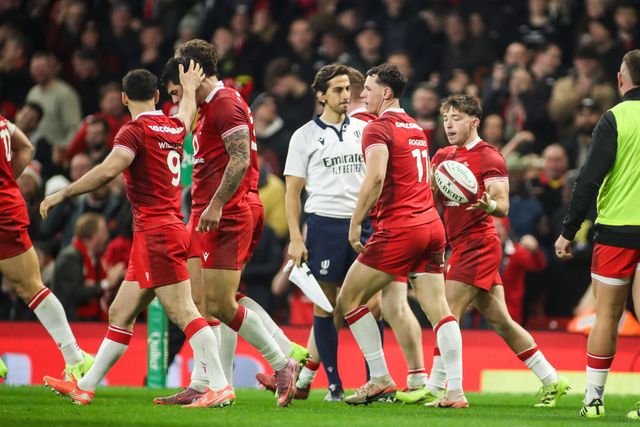 Tom Rogers of Wales celebrates scoring a try with his teammates during the Quilter Nations Series 2025 match Wales vs New Zealand at Principality Stadium, Cardiff, United Kingdom, 22nd November 2025

(Photo by Andrew Lewis/News Images)

*** GER AUT SUI OUT ***