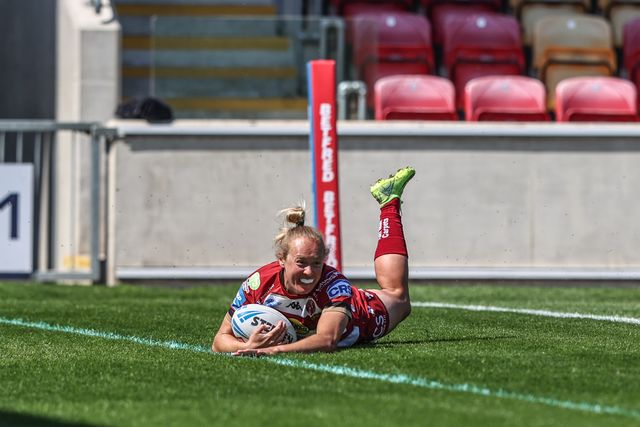 Anna Davies of Wigan Warriors goes over for a try during the Betfred Women's Challenge Cup Cup Semi-final match Leeds Rhinos vs Wigan Warriors at LNER Community Stadium, York, United Kingdom, 10th May 2025

(Photo by Alfie Cosgrove/News Images)
